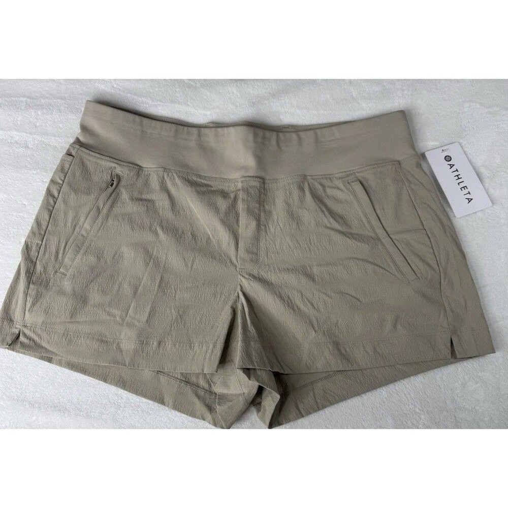 Athleta Trekkie North Hiking Shorts Womens 18 Beige High Rise NWT